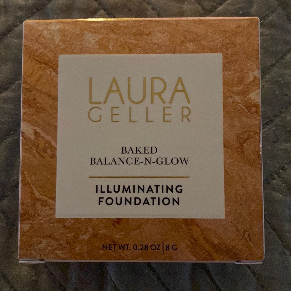 Laura Geller Baked Balance n Glow Illuminating Foundation in Light